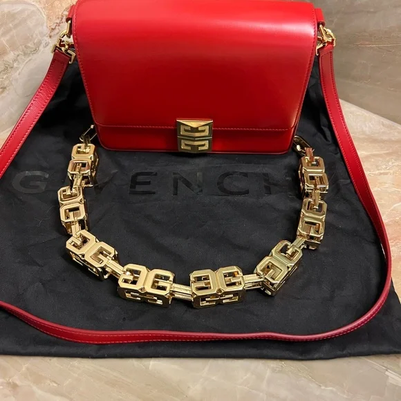 Givenchy - Picture 7 of 9